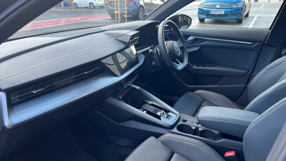 Used Audi A3 2024 for sale - 76766354: Photo 2