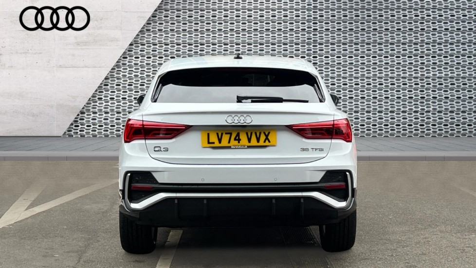 Used Audi Q3 2024 for sale - 76015092: Photo 11