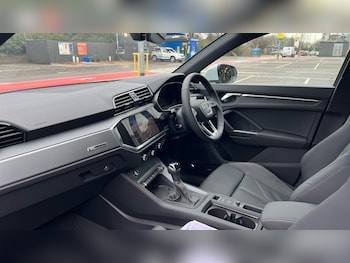 Used Audi Q3 2024 for sale - 76015092: Photo