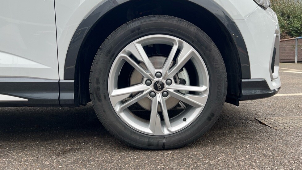 Used Audi Q3 2024 for sale - 76015092: Photo 5