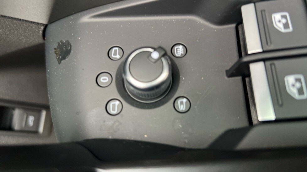 Used Audi Q3 2024 for sale - 76015092: Photo 60