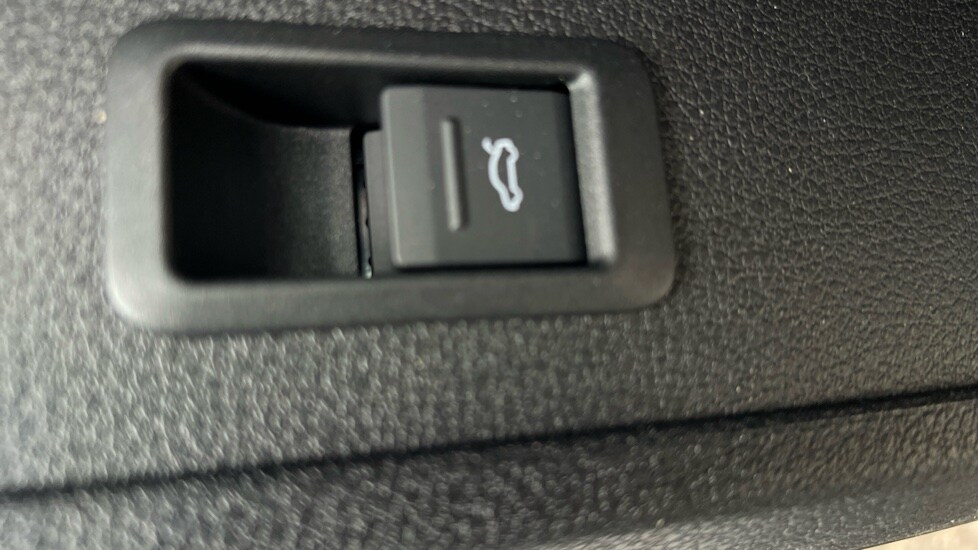 Used Audi Q3 2024 for sale - 76015092: Photo 61