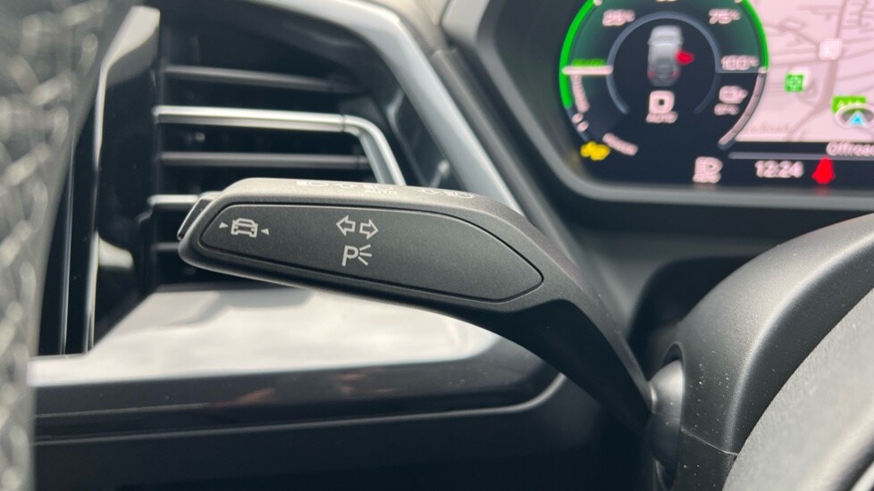 Used Audi Q4 e-tron 2025 for sale - 76660947: Photo 30