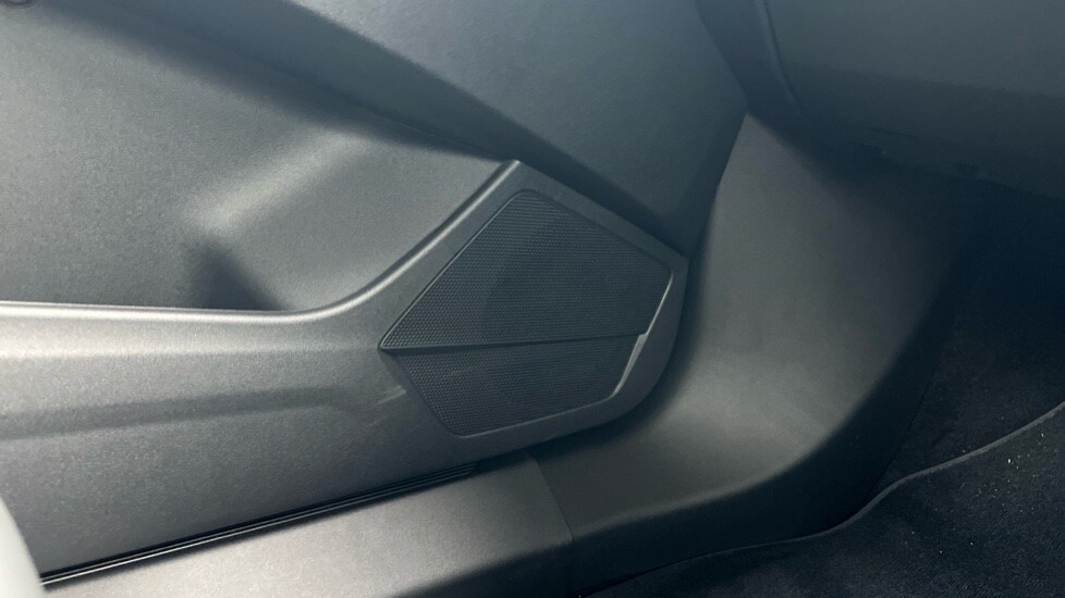 Used Audi Q4 e-tron 2025 for sale - 76660947: Photo 32