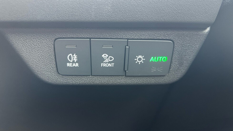 Used Audi Q4 e-tron 2025 for sale - 76660947: Photo 37