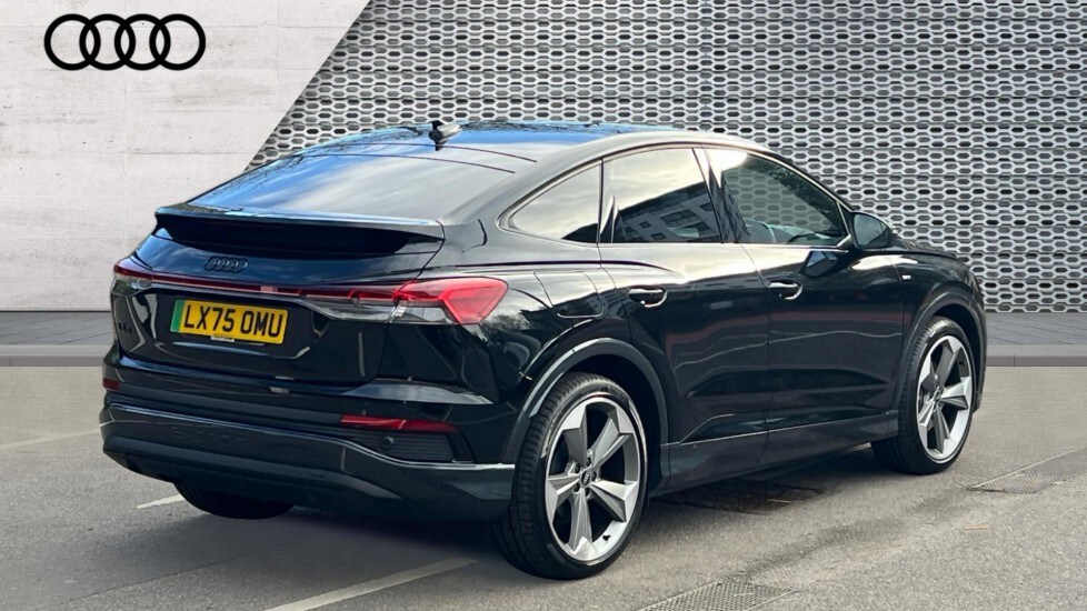 Used Audi Q4 e-tron 2025 for sale - 76660947: Photo 8