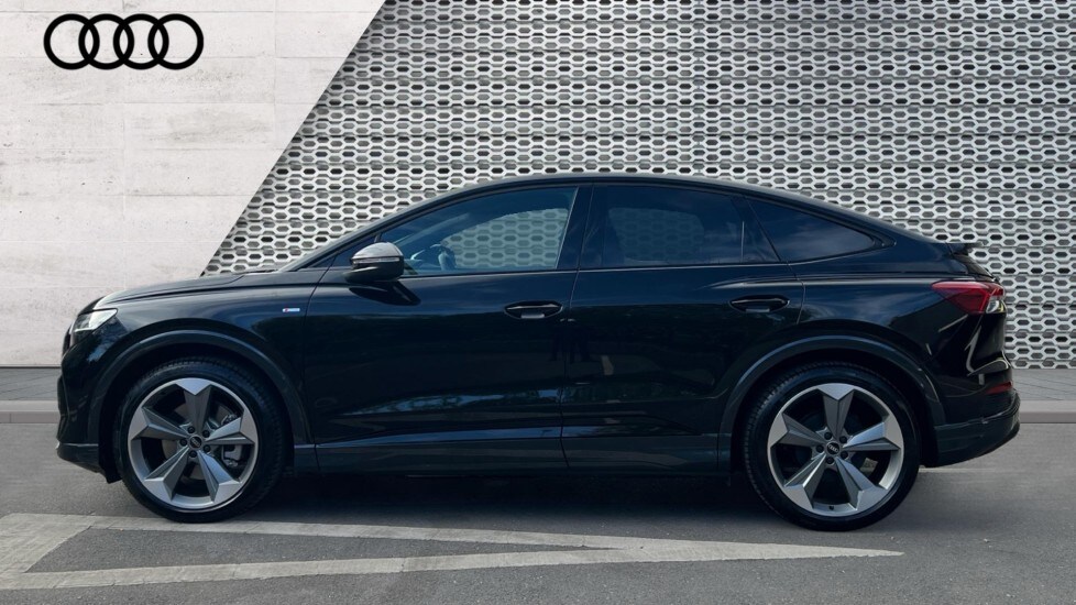 Used Audi Q4 e-tron 2025 for sale - 76660947: Photo 9