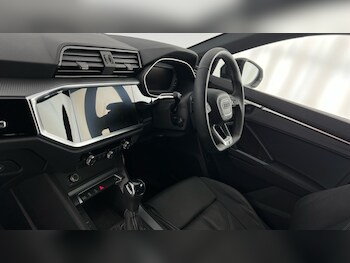 Used Audi Q3 2025 for sale - 76738237: Photo