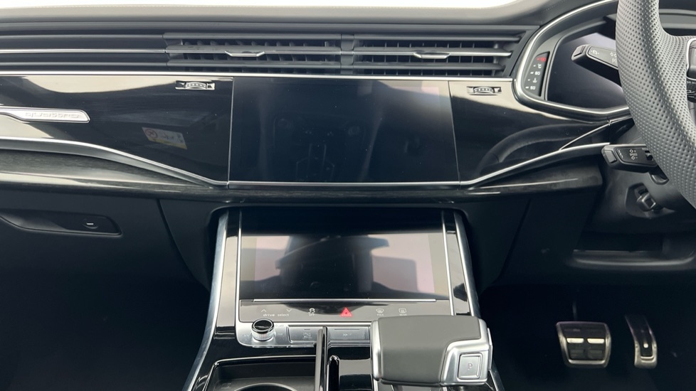 Used Audi Q8 2025 for sale - 76079377: Photo 13