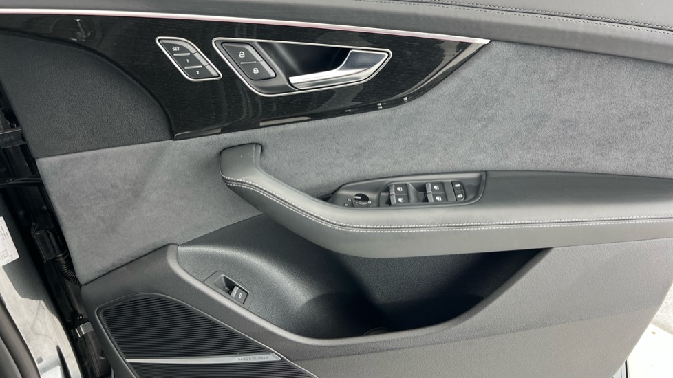 Used Audi Q8 2025 for sale - 76079377: Photo 30
