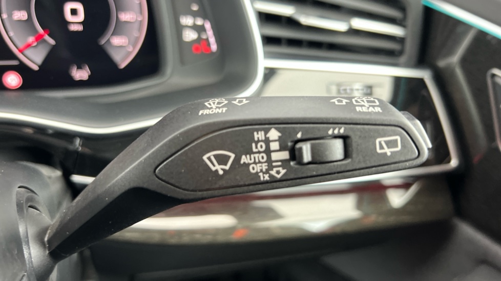 Used Audi Q8 2025 for sale - 76079377: Photo 32