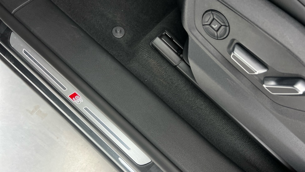 Used Audi Q8 2025 for sale - 76079377: Photo 36