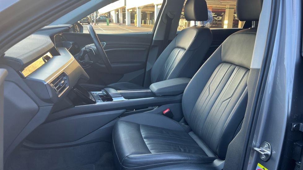 Used Audi e-tron 2021 for sale - 76942890: Photo 17
