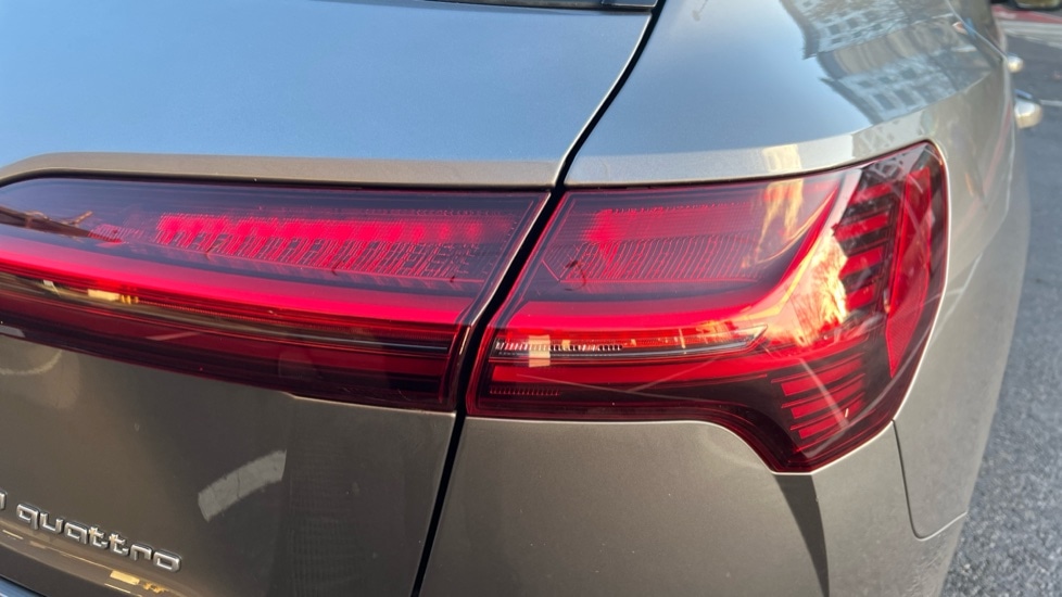 Used Audi e-tron 2021 for sale - 76942890: Photo 33