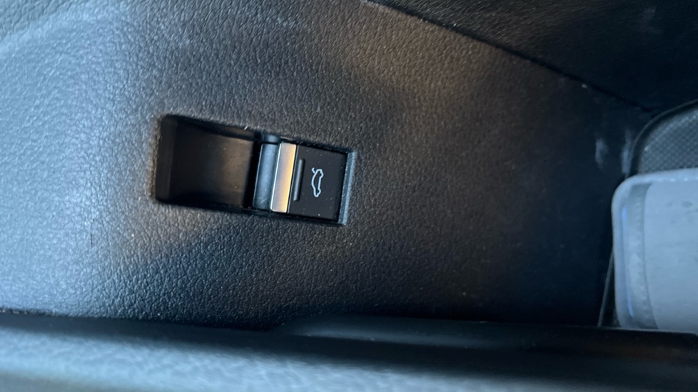 Used Audi e-tron 2021 for sale - 76942890: Photo 52