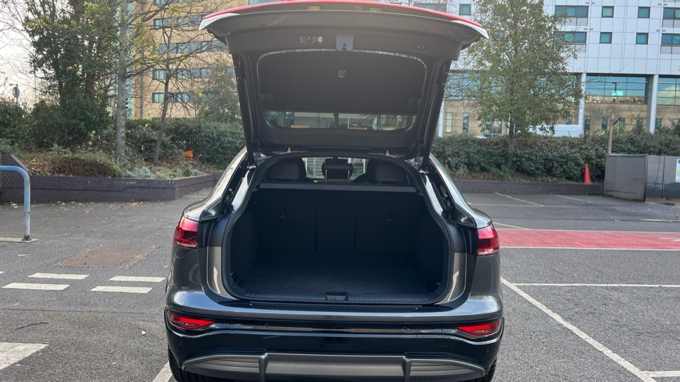 Used Audi Q6 e-tron 2025 for sale - 76660944: Photo 18