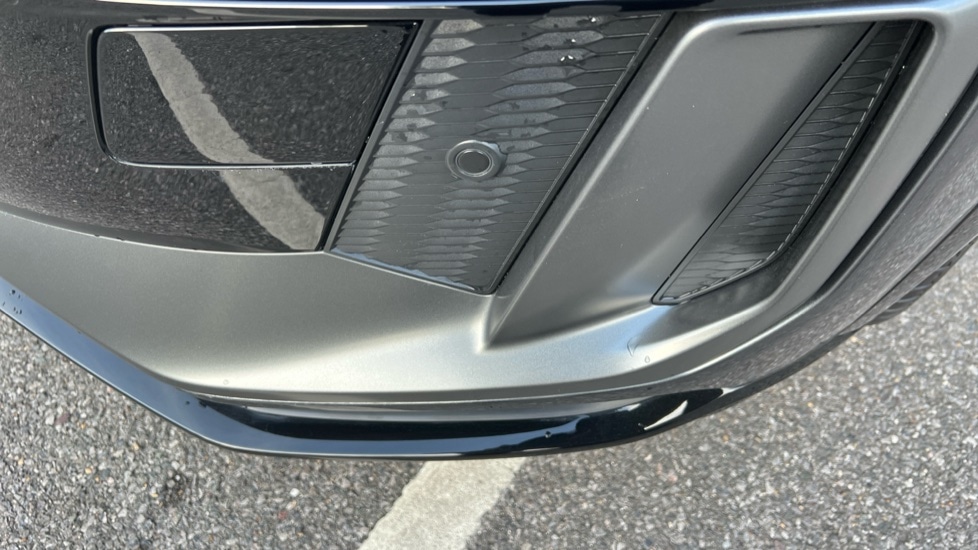 Used Audi Q6 e-tron 2025 for sale - 76660944: Photo 52