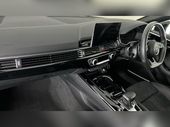 Used Audi A4 2022 for sale - 76229321: Photo