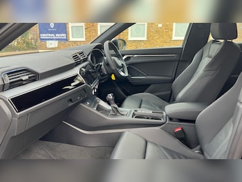 Used Audi Q3 2025 for sale - 77004975: Photo