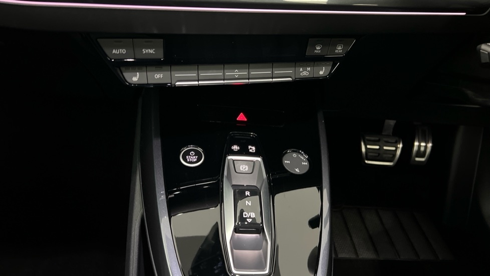 Used Audi Q4 e-tron 2025 for sale - 76834879: Photo 16