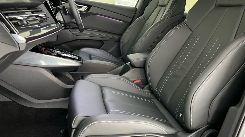Used Audi Q4 e-tron 2025 for sale - 76834879: Photo 17