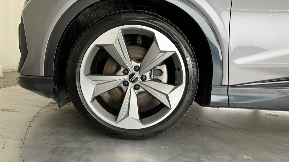 Used Audi Q4 e-tron 2025 for sale - 76834879: Photo 21