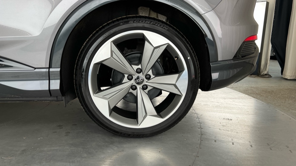 Used Audi Q4 e-tron 2025 for sale - 76834879: Photo 22