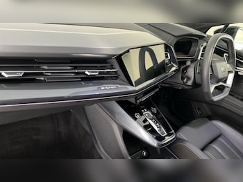 Used Audi Q4 e-tron 2025 for sale - 76834879: Photo