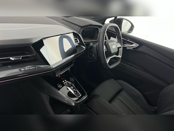 Used Audi Q4 e-tron 2024 for sale - 76229323: Photo