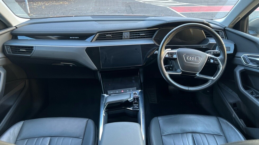 Used Audi e-tron 2021 for sale - 76966572: Photo 12