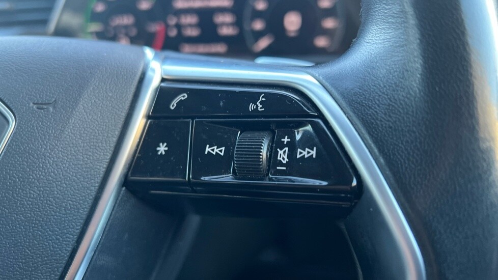 Used Audi e-tron 2021 for sale - 76966572: Photo 24