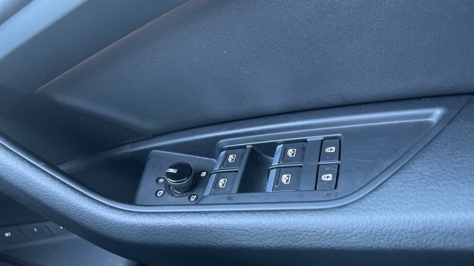 Used Audi e-tron 2021 for sale - 76966572: Photo 28