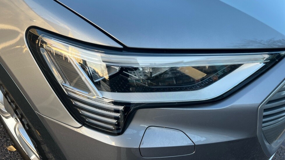 Used Audi e-tron 2021 for sale - 76966572: Photo 34