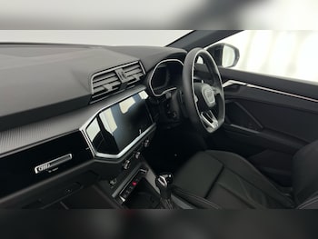 Used Audi Q3 2025 for sale - 76229278: Photo