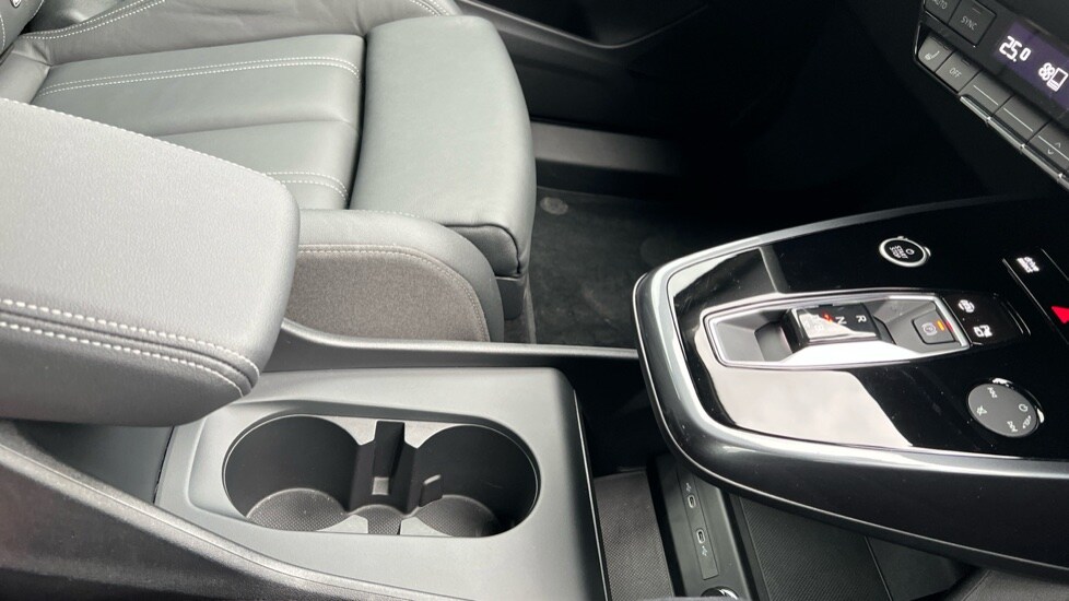 Used Audi Q4 e-tron 2024 for sale - 76474877: Photo 27