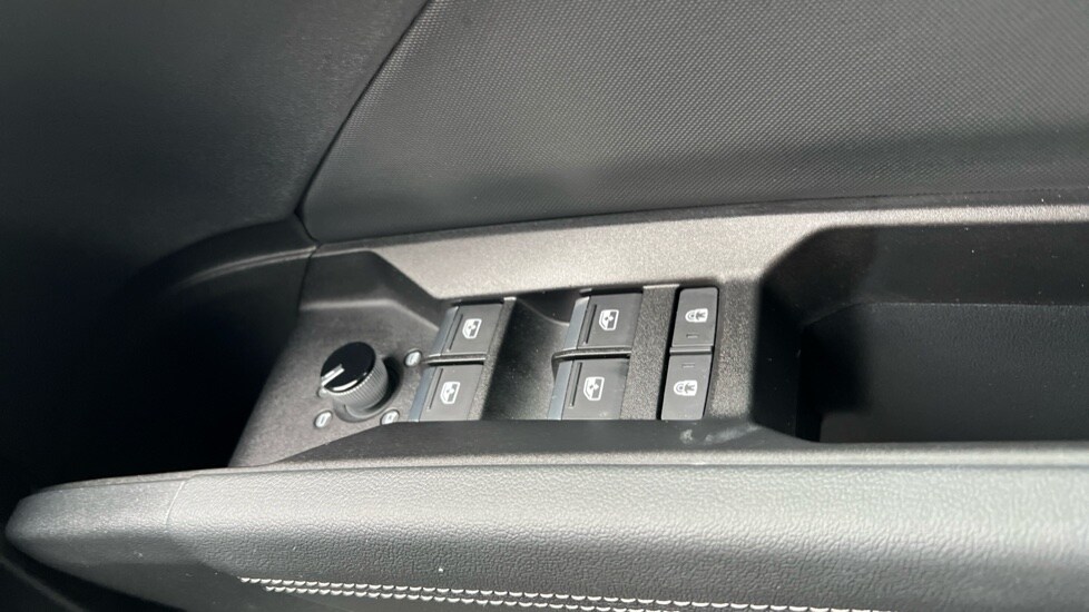 Used Audi Q4 e-tron 2024 for sale - 76474877: Photo 28