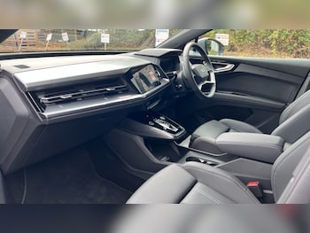 Used Audi Q4 e-tron 2024 for sale - 76474877: Photo