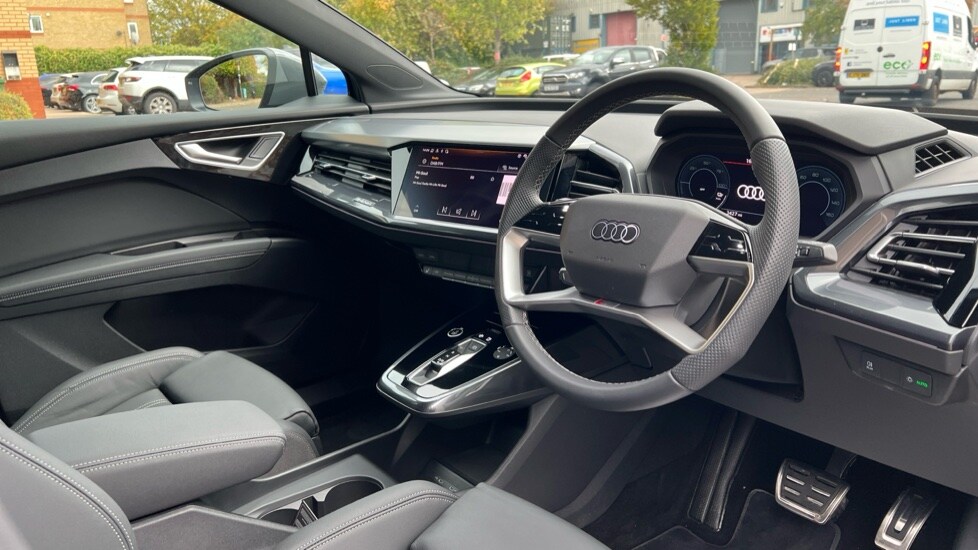 Used Audi Q4 e-tron 2024 for sale - 76474877: Photo 6