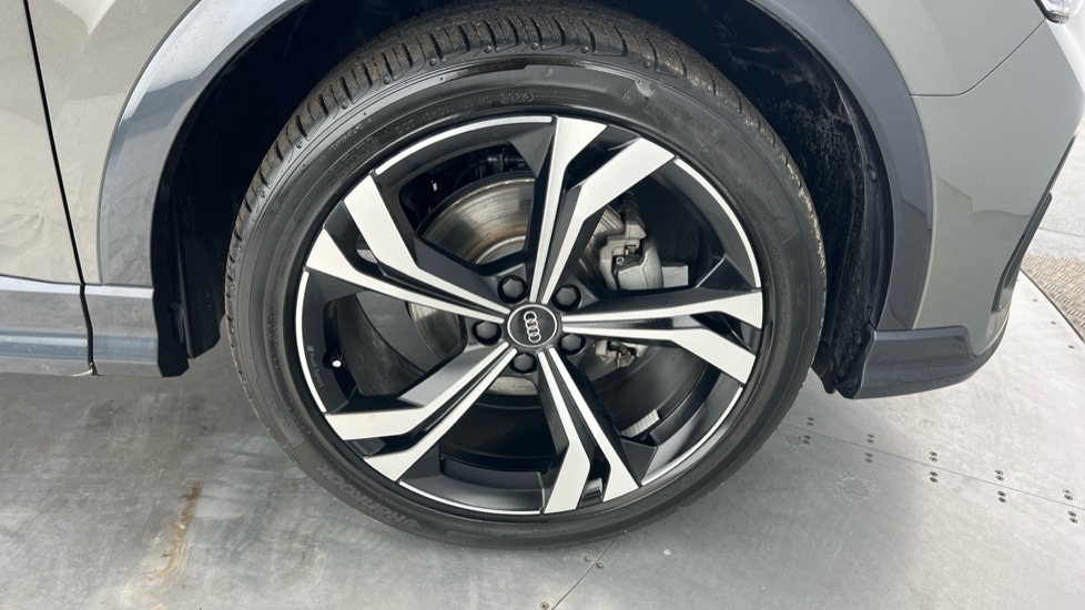 Used Audi Q3 2024 for sale - 76563704: Photo 5