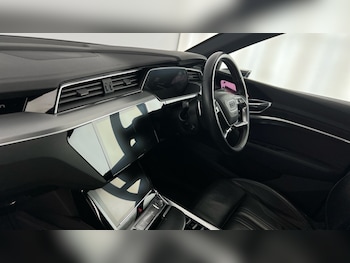 Used Audi e-tron 2020 for sale - 75946788: Photo