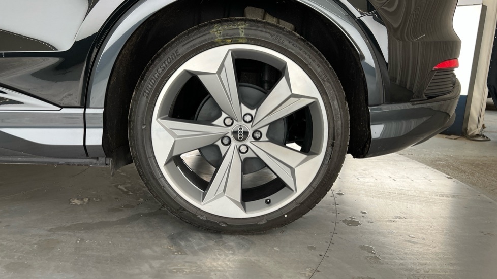 Used Audi Q4 e-tron 2024 for sale - 76773370: Photo 22