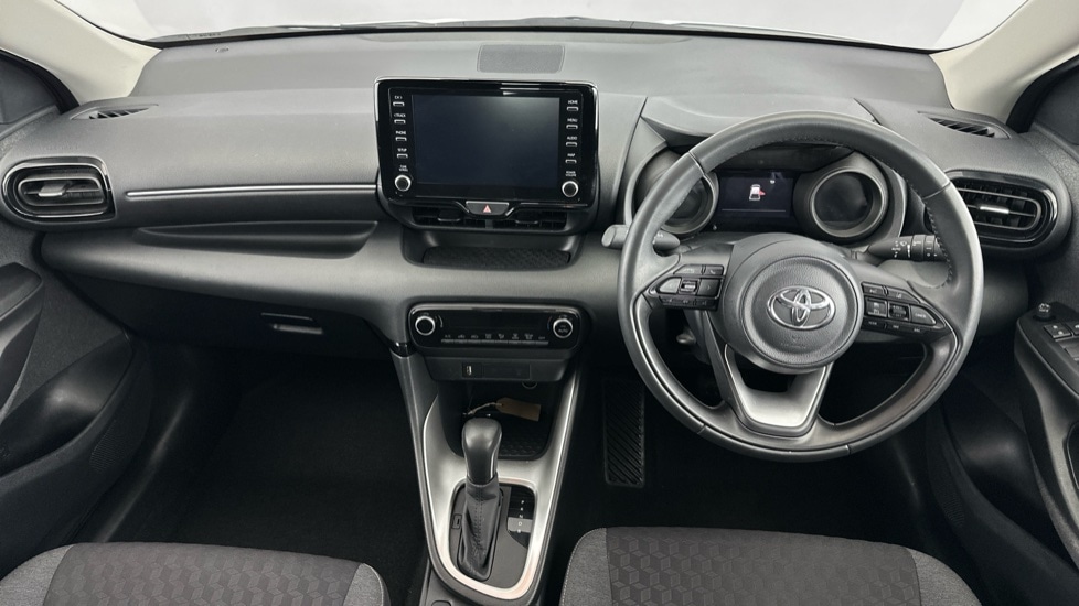 Used Toyota Yaris 2022 for sale - 76458802: Photo 11