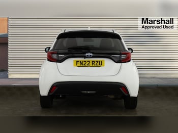 Used Toyota Yaris 2022 for sale - 76458802: Photo