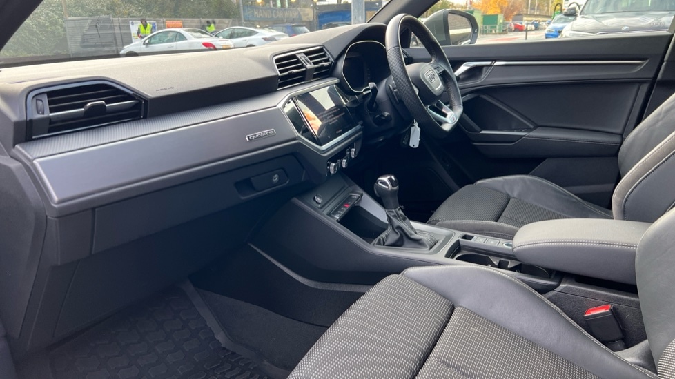 Used Audi Q3 2022 for sale - 76915077: Photo 2