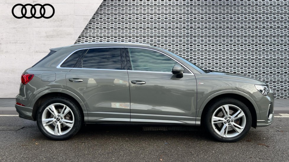 Used Audi Q3 2022 for sale - 76915077: Photo 4