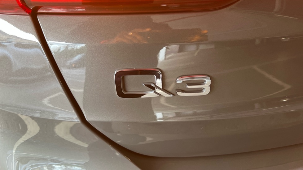 Used Audi Q3 2022 for sale - 76915077: Photo 54