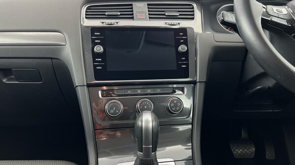 Used Volkswagen Golf 2017 for sale - 75684612: Photo 12