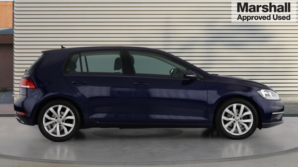 Used Volkswagen Golf 2017 for sale - 75684612: Photo 2
