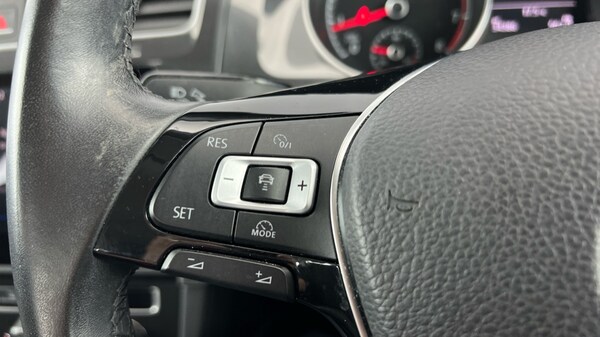 Used Volkswagen Golf 2017 for sale - 75684612: Photo 36