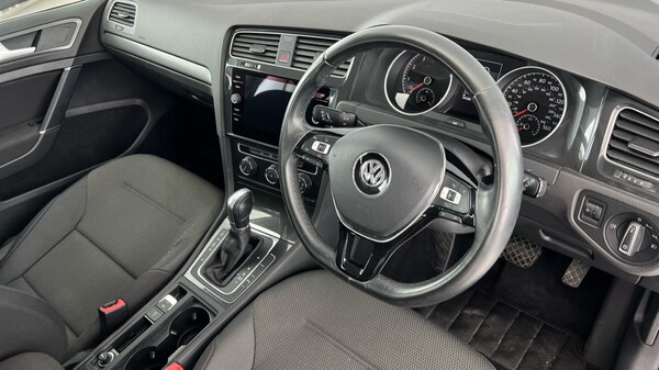 Used Volkswagen Golf 2017 for sale - 75684612: Photo 9